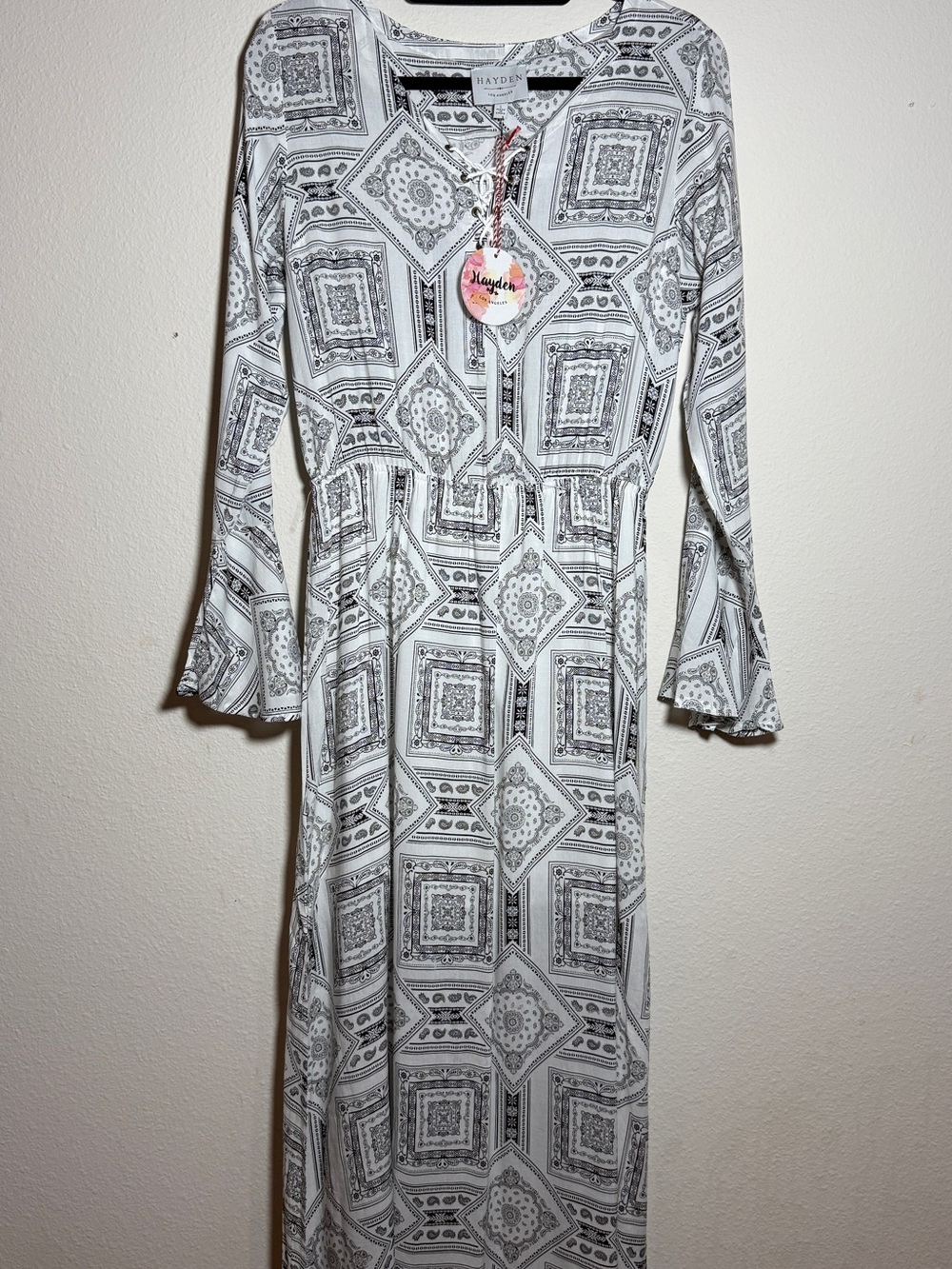 HAYDEN LOS ANGELES Bandana Boho Maxi Dress L Fits M NWT Bell Sleeve Festival